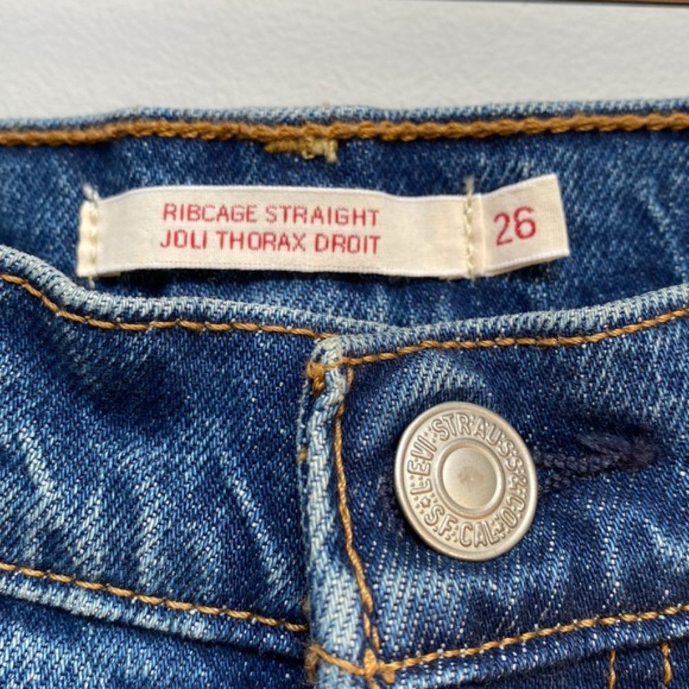 ❗️SOLD❗️Levi’s Ribcage Striaght Jeans Size 26 - Picture 7 of 12